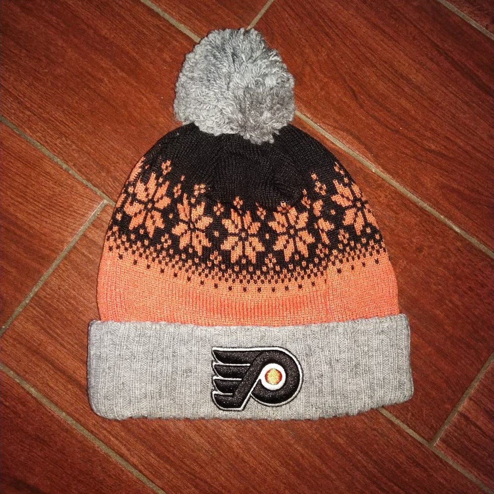 Mitchell & Ness NHL Philadelphia Flyers Pom Beanie
